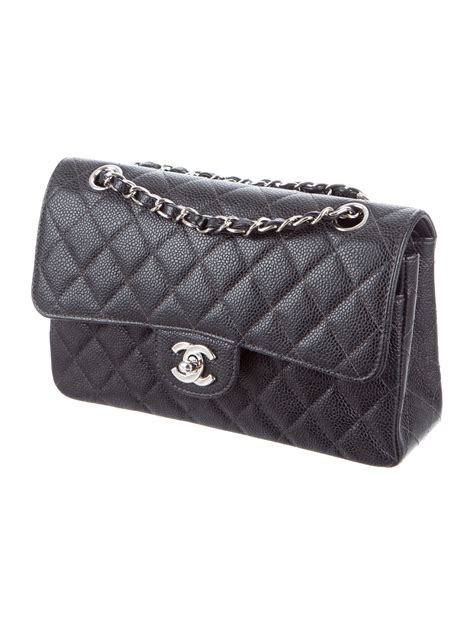 chanel flap caviar bag